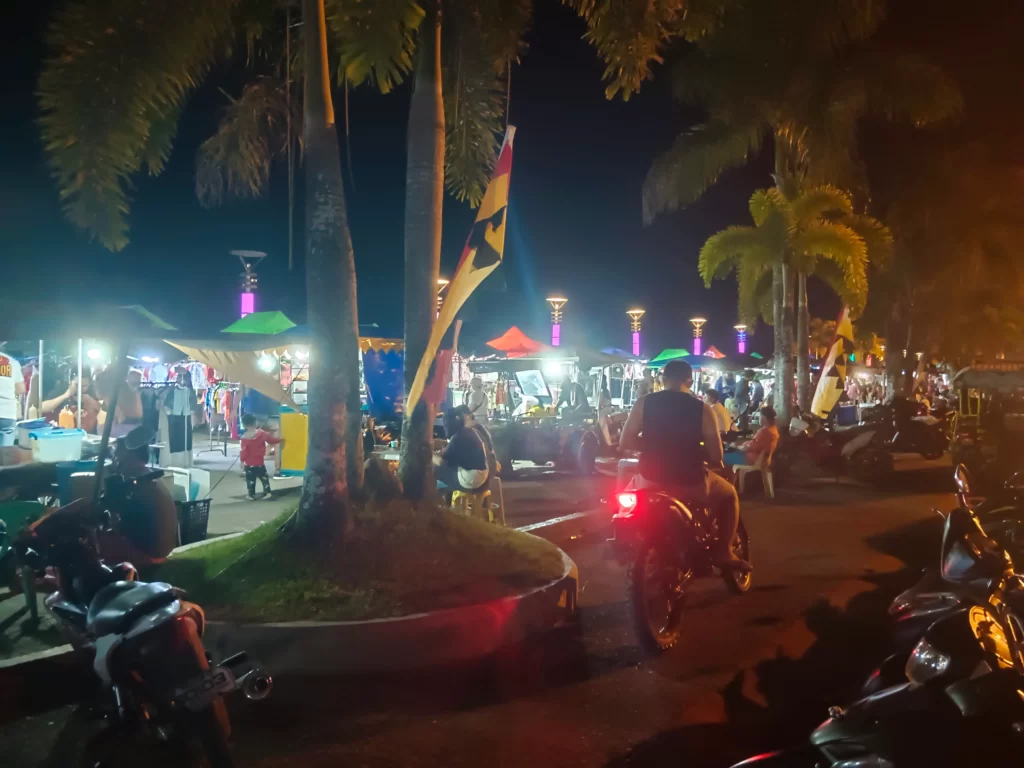 Night Market at Tandag Boulevard